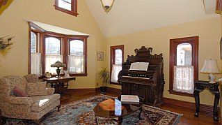 435 Maple Ave, Oakville, L6J2J2 | Image 2