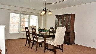 1251 Lamont Cres, Milton, L9T6W4 | Image 2