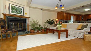 435 Maple Ave, Oakville, L6J2J2 | Image 3