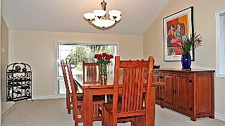 499 Rebecca St, Oakville, L6K1K8 | Image 3