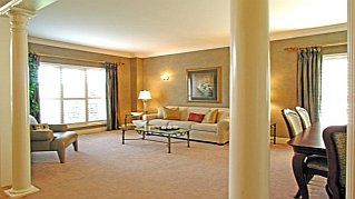 2324 Hilltop Lane, Oakville, L6M3M8 | Image 2