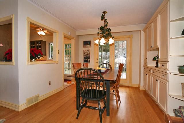 1551 Warland Rd, Oakville, L6L 1N4 | Image 3