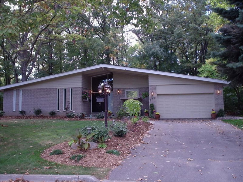 344 Dalewood Dr, Oakville, L6J4P5 | Image 2