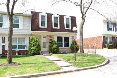Townhouse sold at 1-2220 Upper Middle Road, Burlington, L7P2Zp - Brant Hills - MLS: O1613310