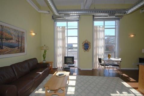 202 - 11 Rebecca St, Hamilton, L8R3H7 | Image 3