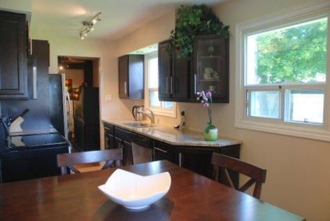 1 Aspen Crt, Hamilton, L0R 2H3 | Image 3