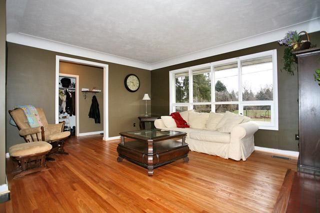 43 Miller Dr, Hamilton, L9G2H9 | Image 2