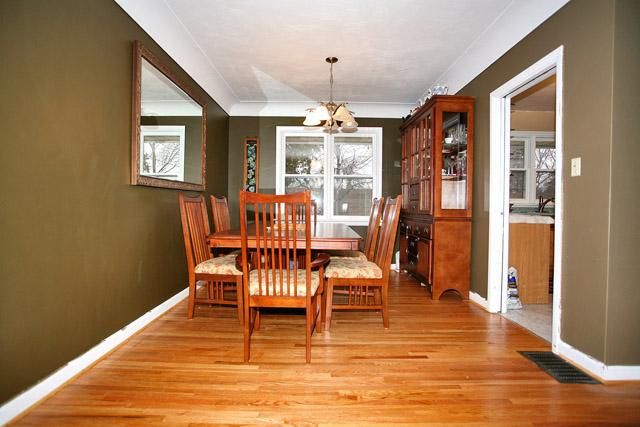 43 Miller Dr, Hamilton, L9G2H9 | Image 3