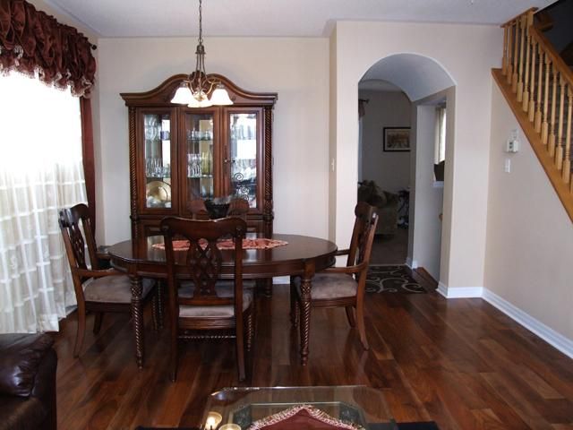 1309 Ashwood Terr, Oakville, L6M 4A7 | Image 2