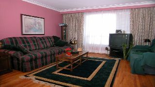 577 Trudale Crt, Oakville, L6L4H2 | Image 2