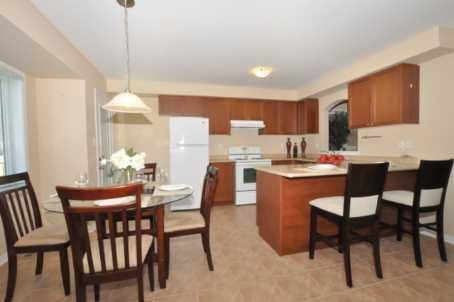 870 Mcewan Dr, Milton, L9T6P5 | Image 3