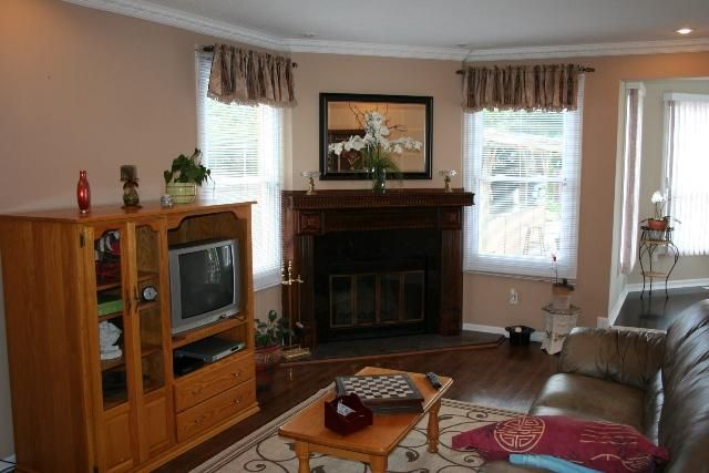 3099 Hickling Crt, Mississauga, L5N 2Y6 | Image 3