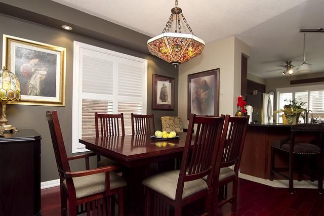 701 Ambroise Cres, Milton, L9T0M4 | Image 2