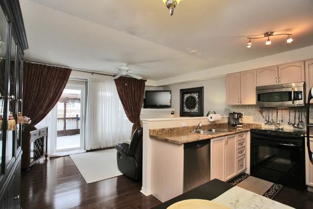 2412 Curtis Rd, Burlington, L7L 7M3 | Image 2