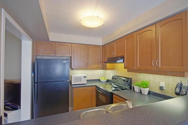 1850 Imperial Way, Burlington, L7L 7M2 | Image 3