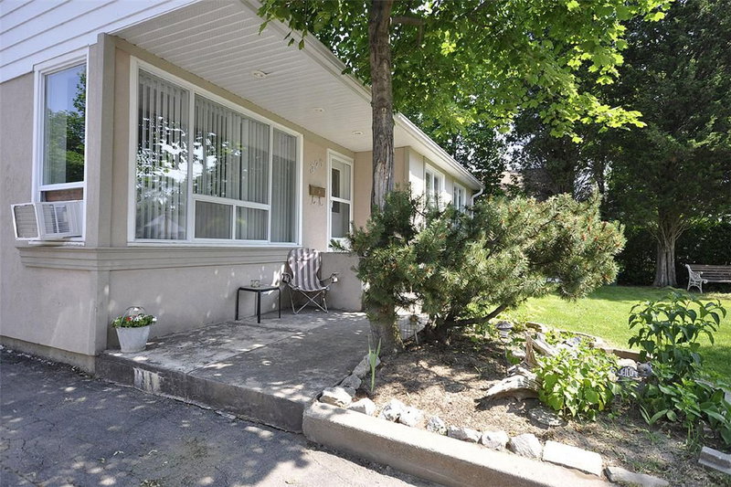 375 Mountainview Dr, Milton, L9T 1W1 | Image 2