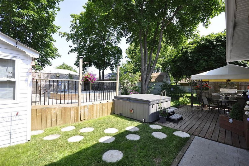 375 Mountainview Dr, Milton, L9T 1W1 | Image 3