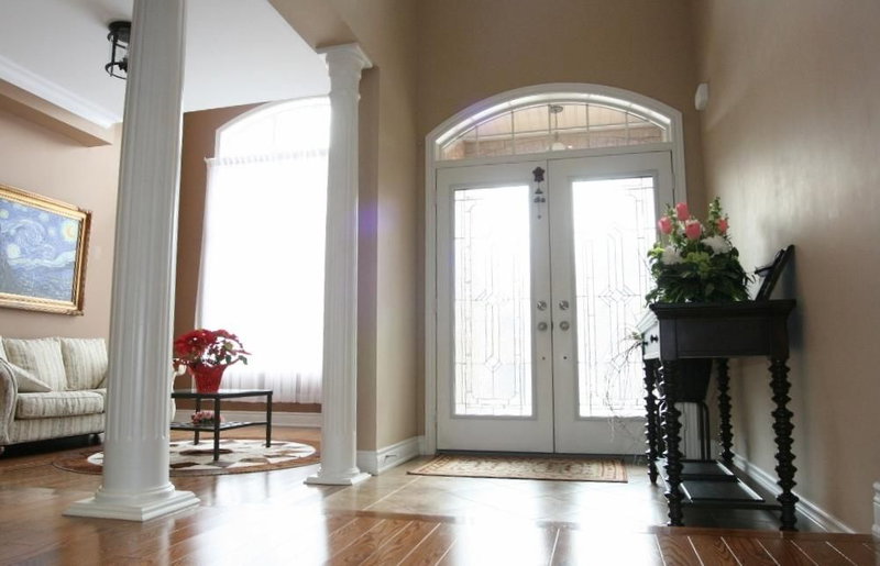 3260 Ribble Cres, Oakville, L6M0B1 | Image 2