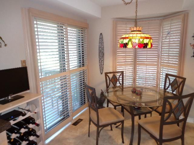 163 Romain Cres, Oakville, L6H 5A7 | Image 2