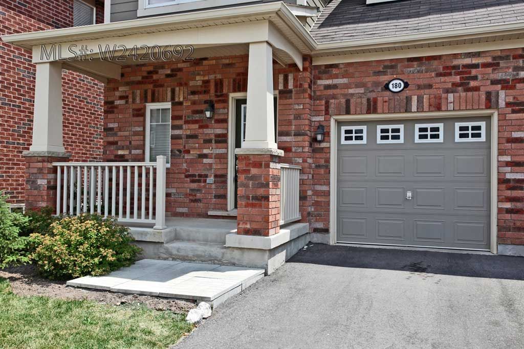 Semi-Detached House sold at 180 Mcdougall Crossing, Milton, Harrison, L9T0P3 - MLS: O2421775