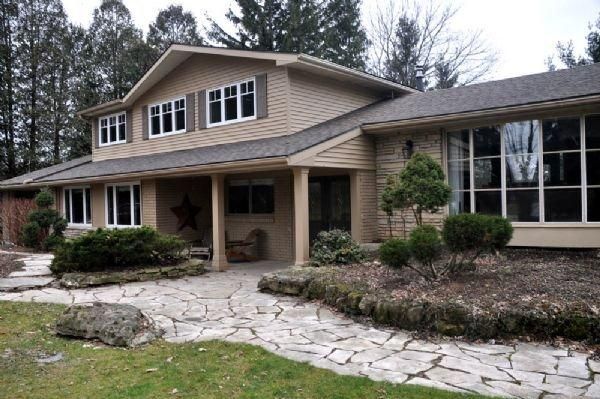 1189 Britannia Rd, Burlington, L7P 0E7 | Image 2