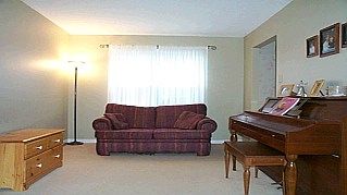 240 Ross Lane, Oakville, L6H5E5 | Image 3