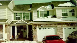 Townhouse sold at 604 Hamilton Crescent, Milton, L9T6G9 - Beaty - MLS: O402275