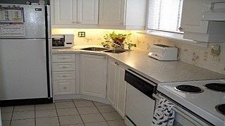 38 Culham St, Oakville, L6H1G5 | Image 3