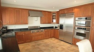 2301 Hertfordshire Way, Oakville, L6H7M5 | Image 3