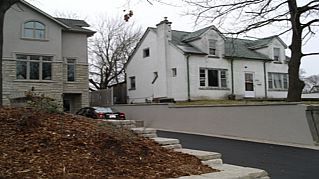 86 Kerr St, Oakville, L6K3A3 | Image 3