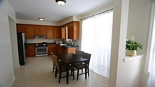 3034 Portree Cres, Oakville, L6M5C4 | Image 2