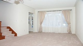 3034 Portree Cres, Oakville, L6M5C4 | Image 2