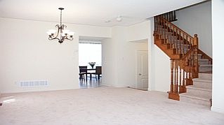 3034 Portree Cres, Oakville, L6M5C4 | Image 3