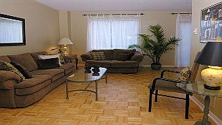 2225 Dale Ridge Dr, Oakville, L6M3L4 | Image 3