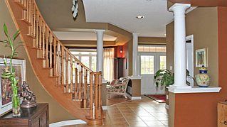 125 Creek Path Ave, Oakville, L6L6T5 | Image 2