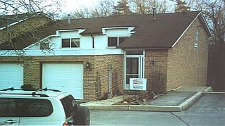 Townhouse sold at 1-2140 Upper Middle Road, Burlington, L7P2Z8 - Brant Hills - MLS: O871135