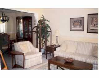 153 Ferndale Dr S, Barrie, L4N 6X9 | Image 3