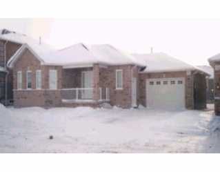 Detached House sold at 3 Player Drive, Barrie, Ontario, L4M 6V9 - East Bayfield - MLS: S0400263