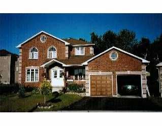 Detached House sold at 34 Crompton Drive, Barrie, Ontario, L4M 6N1 - Little Lake - MLS: S0400955