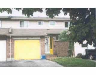 Townhouse sold at 68 Chaucer Crescent, Barrie, Ontario, L4N 4T7 - Letitia Heights - MLS: S0506615