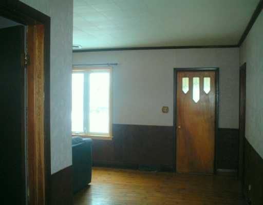 125 Queen St W, Springwater, L0L 1P0 | Image 2