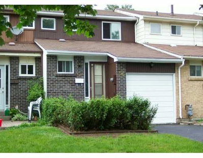 Townhouse sold at 64 Chaucer Crescent, Barrie, Ontario, L4N 4T7 - Letitia Heights - MLS: S0604434