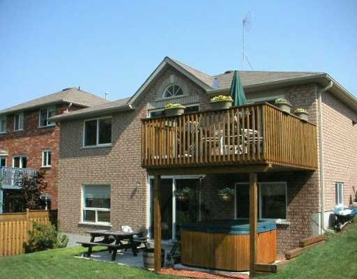 66 Osprey Ridge Rd, Barrie, L4M 6P3 | Image 3