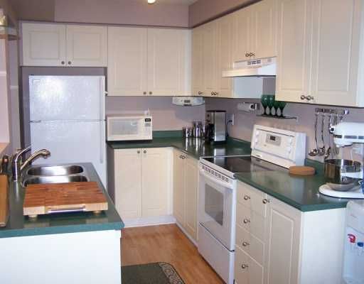 92 Cunningham Dr, Barrie, L4N 8L5 | Image 3