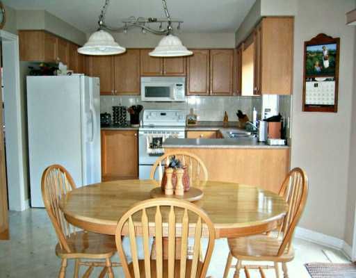 5 Kelsey Cres, Barrie, L4N 0J7 | Image 2