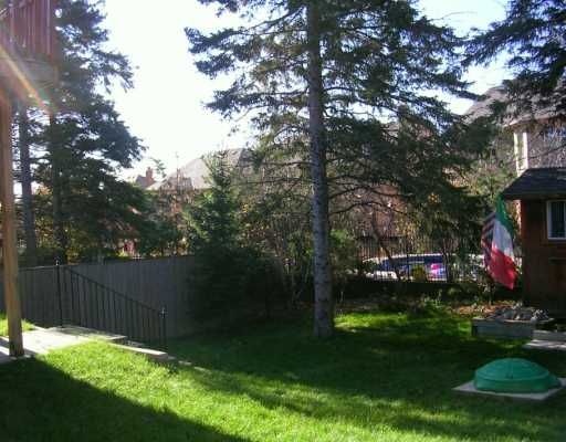 40 Kell Pl, Barrie, L4N 9K5 | Image 3