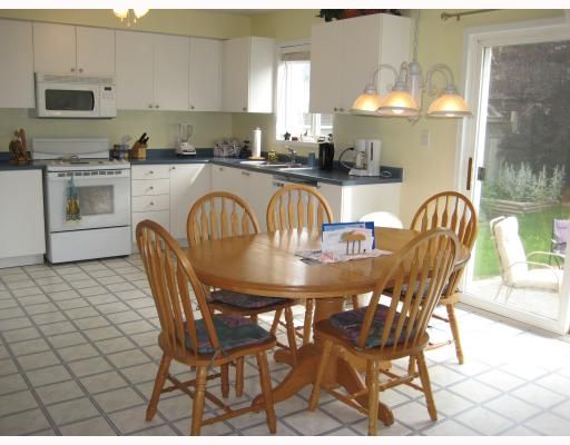 13 Dykstra Dr, Barrie, L4N 0E1 | Image 3