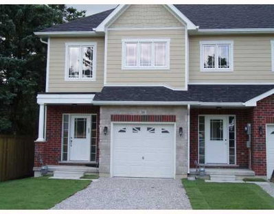 Townhouse sold at 18 Claudio Crescent, Barrie, Ontario, L4N 6L5 - Holly - MLS: S0900057