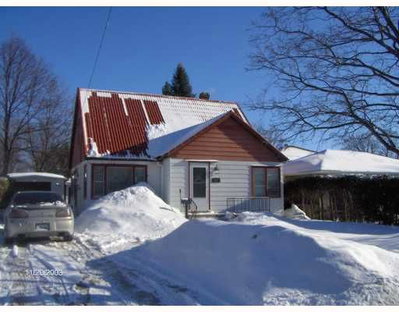 Detached House sold at 177 Duckworth Street, Barrie, Ontario, L4M 3W6 - Codrington - MLS: S0900147