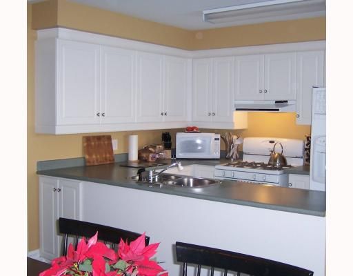 273 Ferndale Dr S, Barrie, L4N 8K1 | Image 3